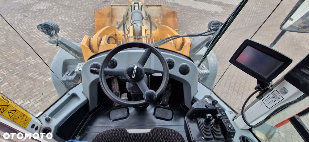 Liebherr L 576 XPower - 11