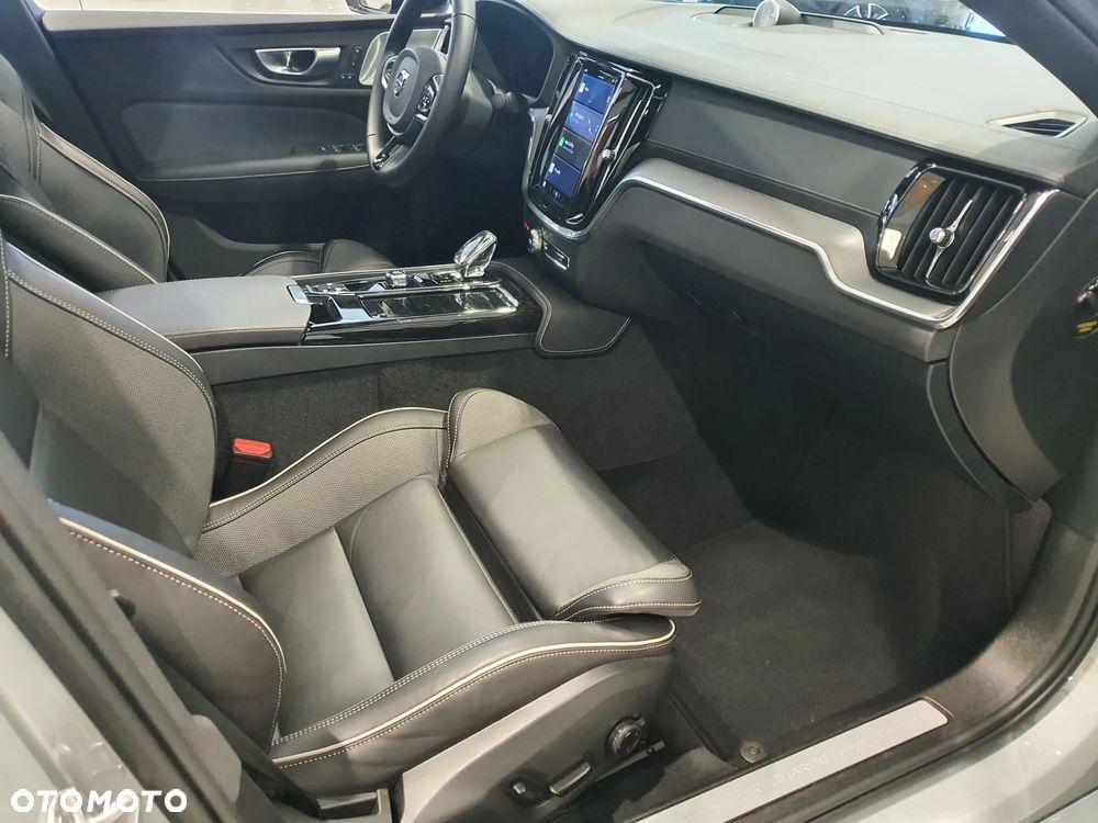 Volvo S60 B4 B Ultimate Dark - 9