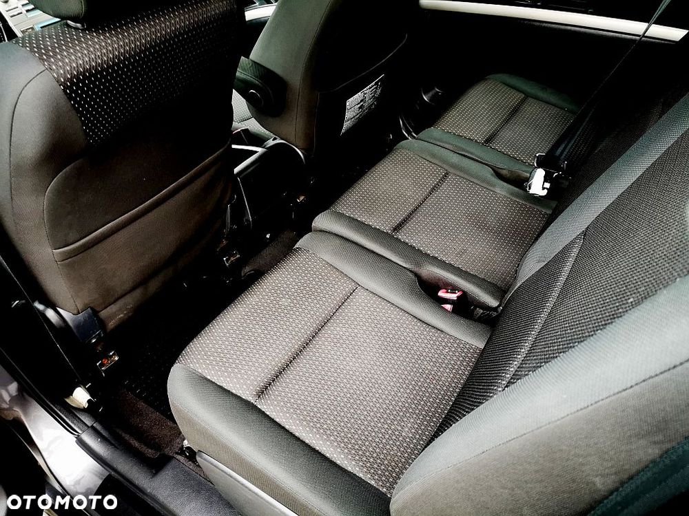 Toyota Corolla Verso 1.8 Edition - 12