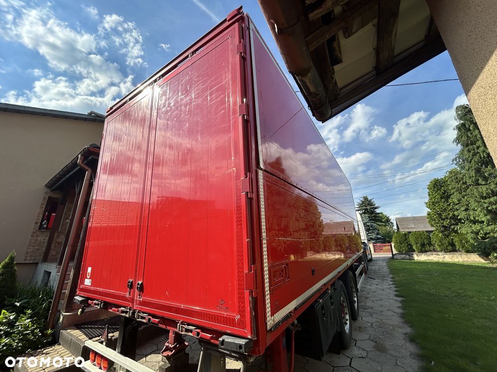 Schmitz Cargobull 7.7m OCYNK OSIE MERCEDES ALUFELGI KONTENER TANDEM NAPOJÓWKA OTWIERANY BOK DO NAPOJÓW STAN BDB - 7