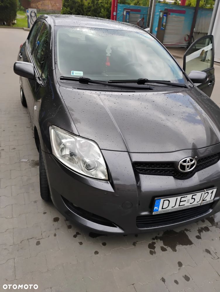 Toyota Auris 1.4 D-4D Luna - 1