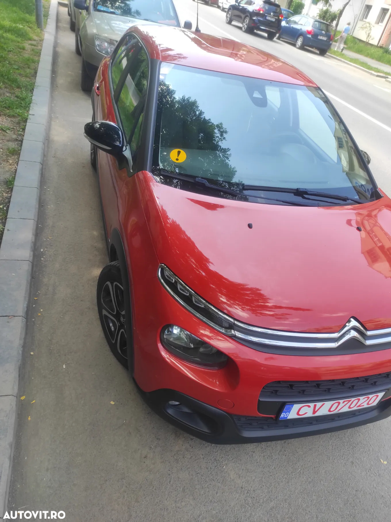 Citroën C3 Pure Tech 110 S&S EAT6 SHINE - 3