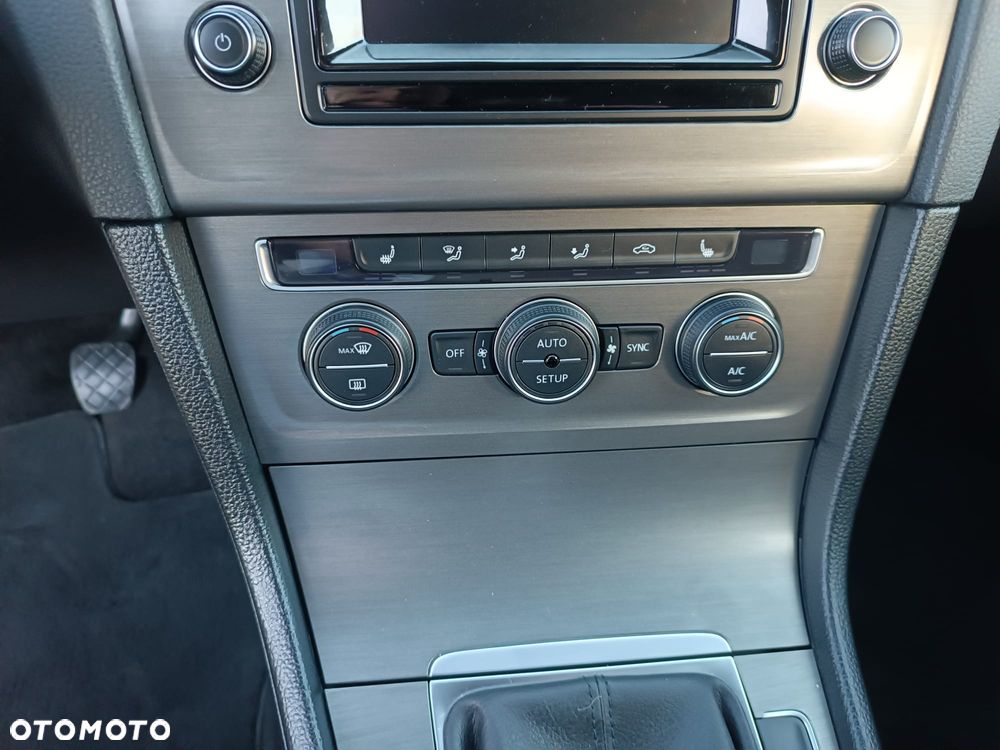 Volkswagen Golf 1.4 TSI BlueMotion Technology Cup - 17