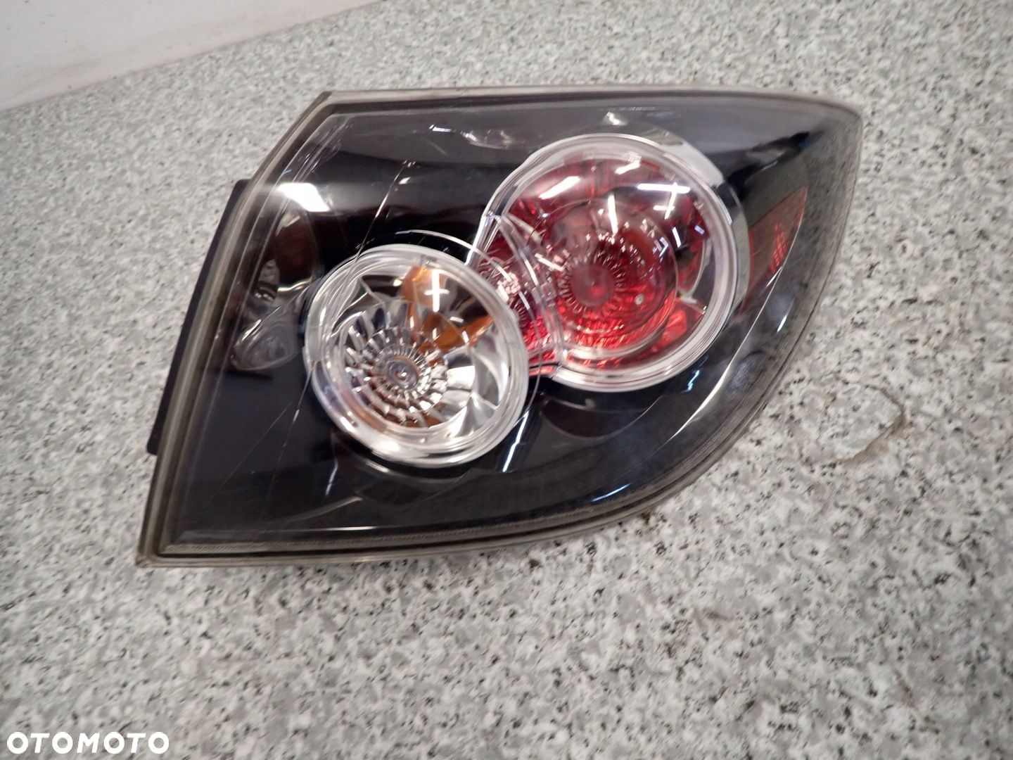 MAZDA 3 MAZDA3 HB 06- LAMPA TYLNA PRAWA LIFT - 2
