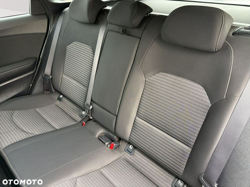 Kia Ceed 1.5 T-GDI M - 25