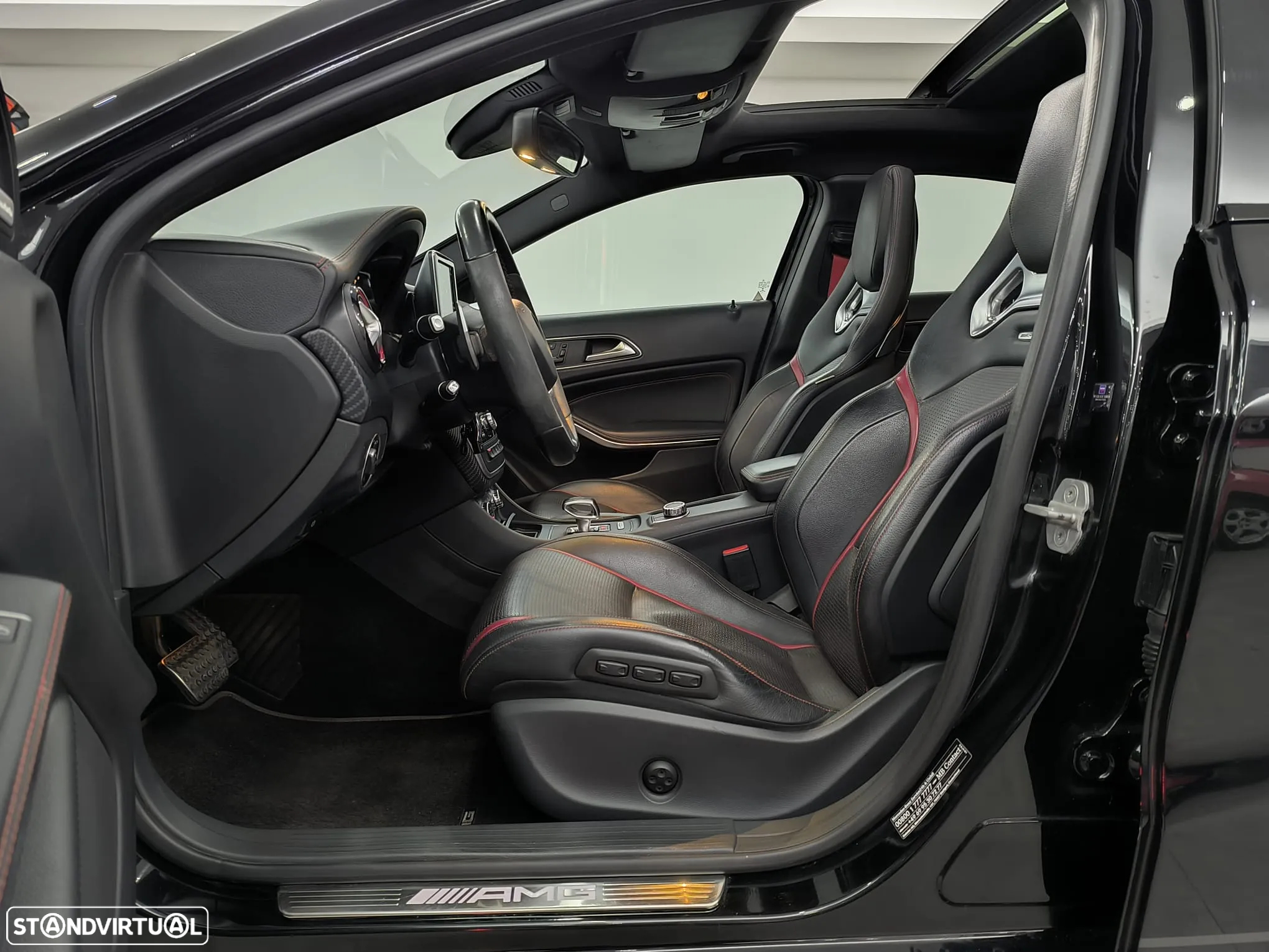 Mercedes-Benz A 45 AMG 4Matic Speedshift 7G-DCT - 26
