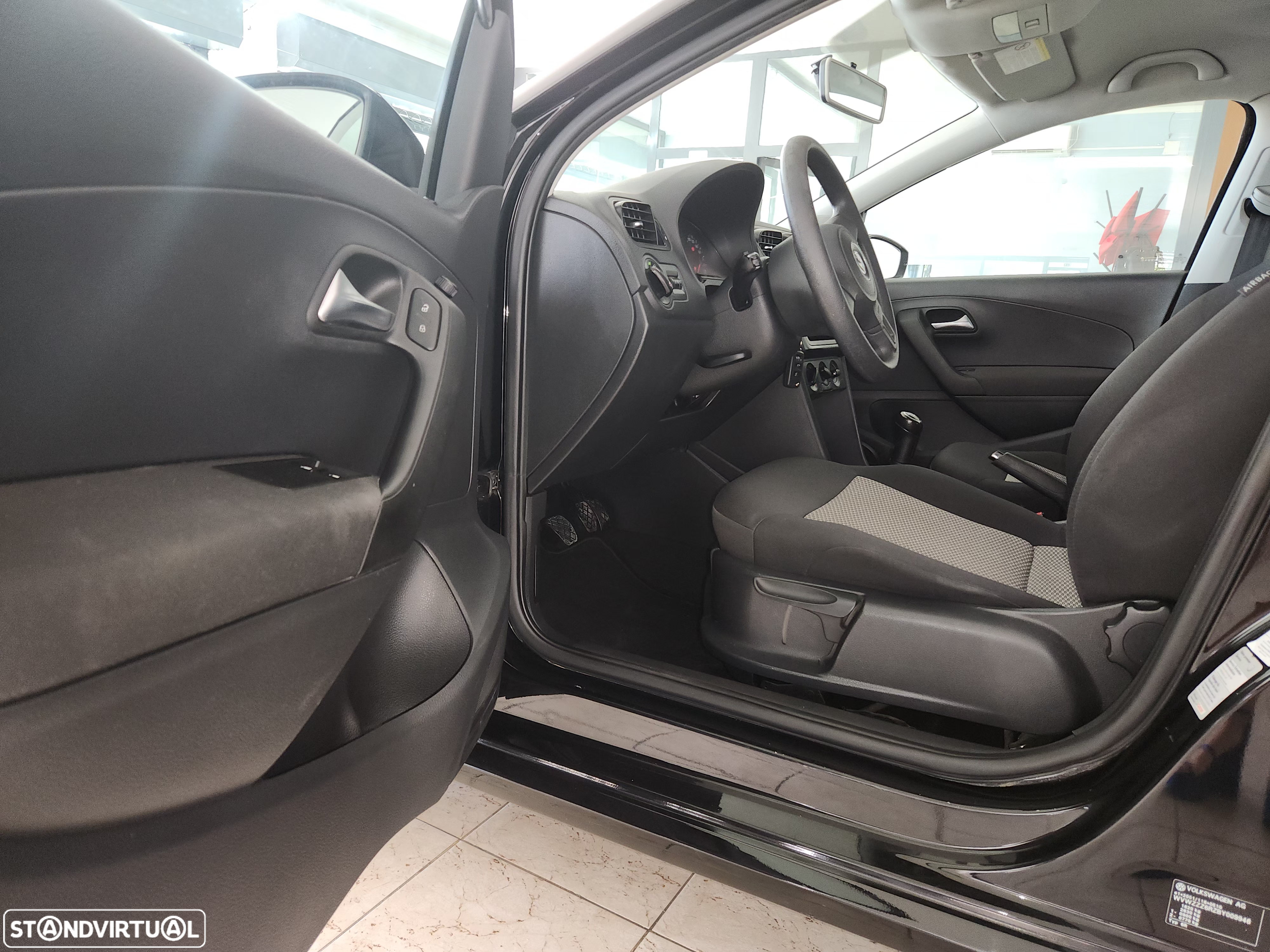 VW Polo 1.2 TDI Blue Motion - 23