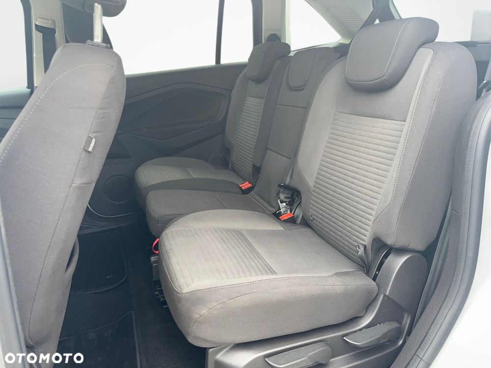 Ford Grand C-MAX - 12