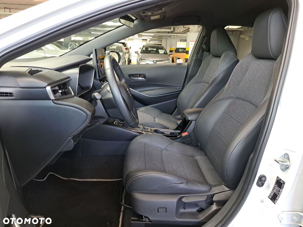 Toyota Corolla 1.8 Hybrid Style - 29