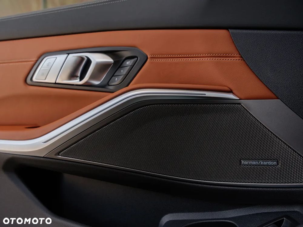 BMW M3 Competition M xDrive - 12