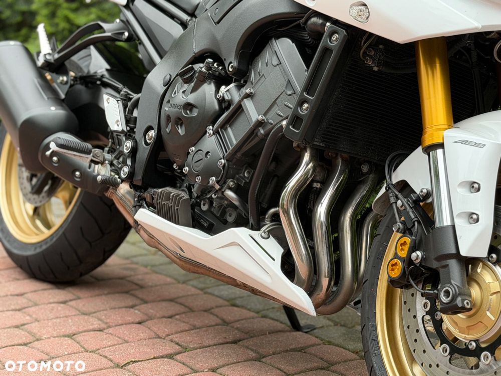 Yamaha FZ8 - 12