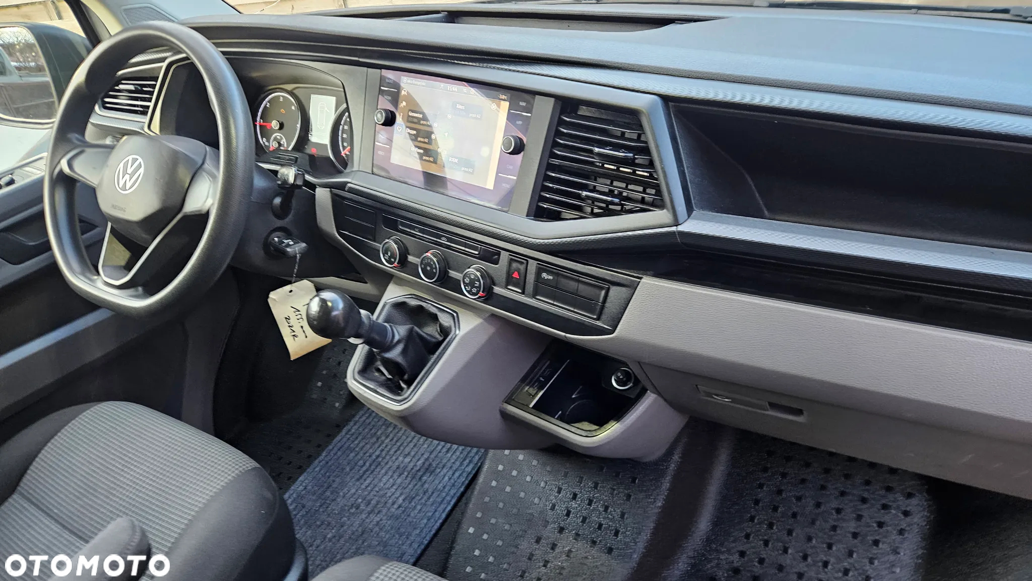 Volkswagen TRANSPORTER T6.1 - 13