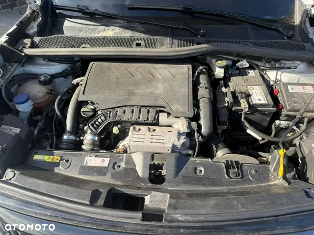 Peugeot 2008 1.2 PureTech GT Line S&S EAT8 - 24