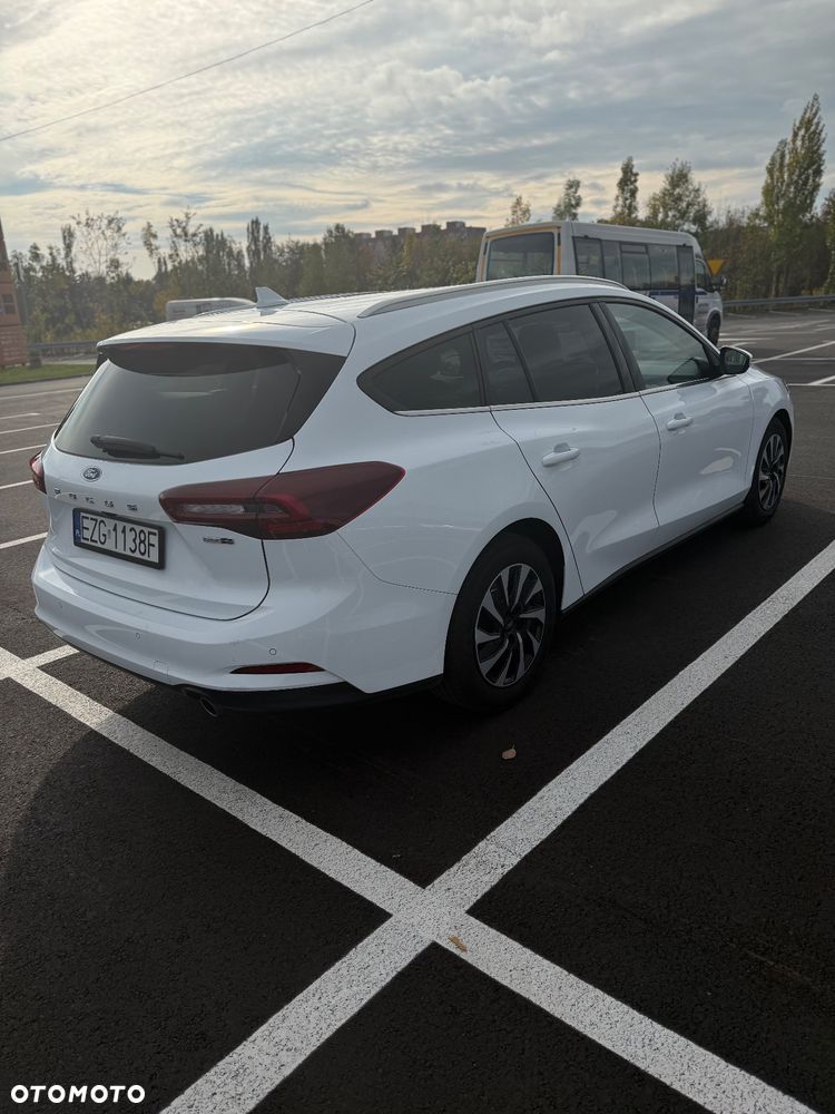 Ford Focus 1.0 EcoBoost Hybrid ACTIVE STYLE - 4