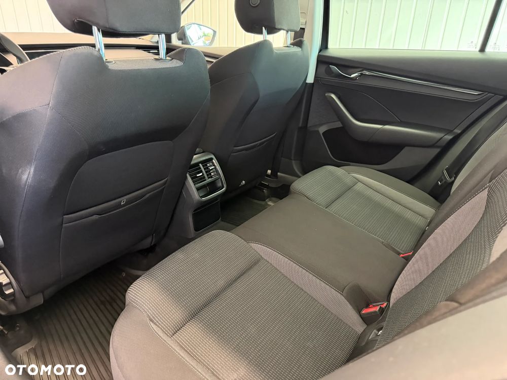 Skoda Octavia 2.0 TDI Ambition - 24