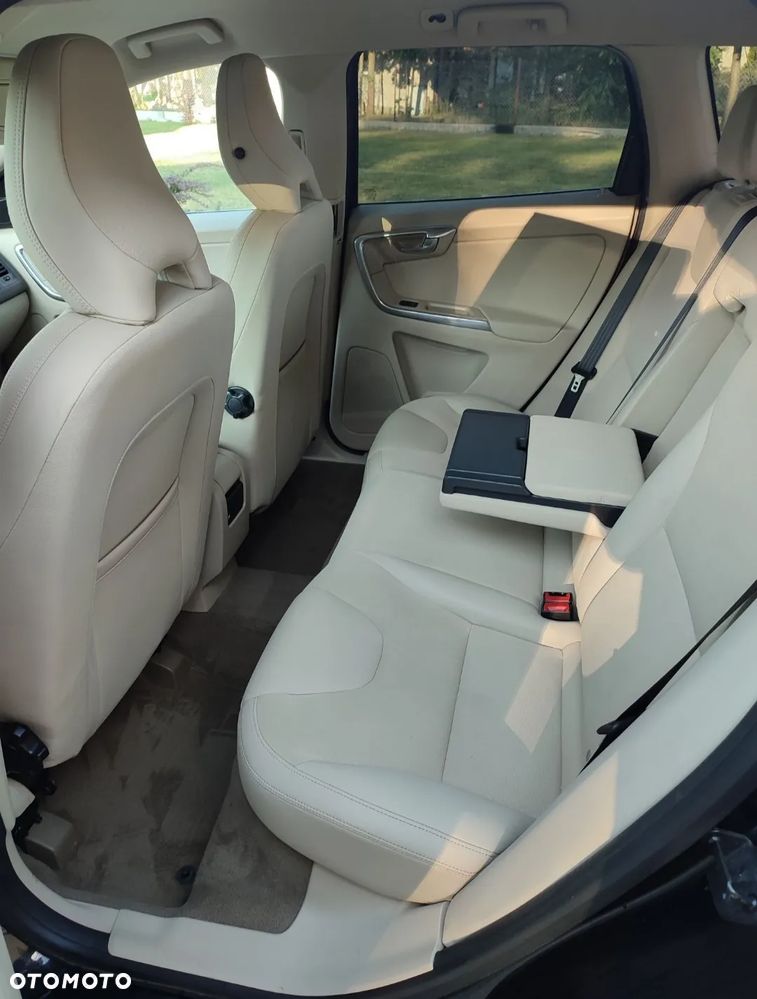 Volvo XC 60 D4 Kinetic - 6