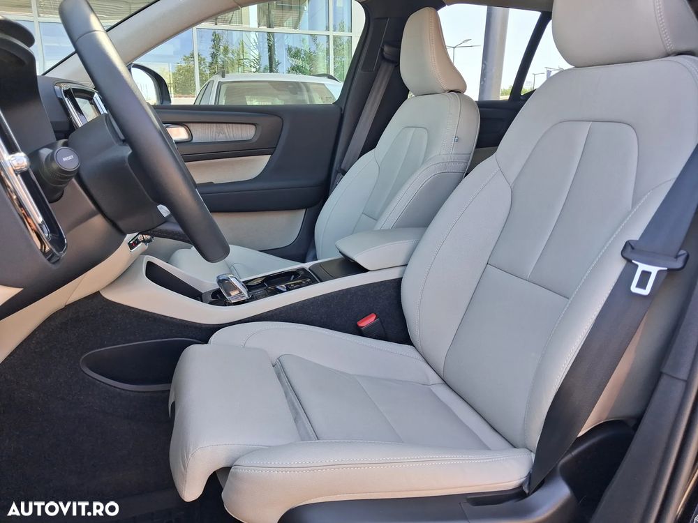 Volvo XC 40 B3 AT FWD MHEV Plus Dark - 12