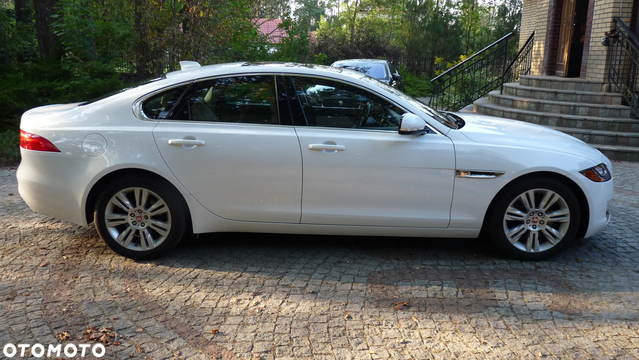 Jaguar XF 35t AWD Portfolio - 5