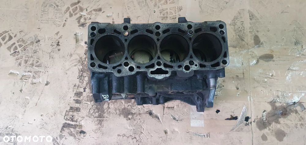 Silnik blok silnika słupek dół VW Audi Skoda Seat 2.0 TDI BMN 03G021AC - 1