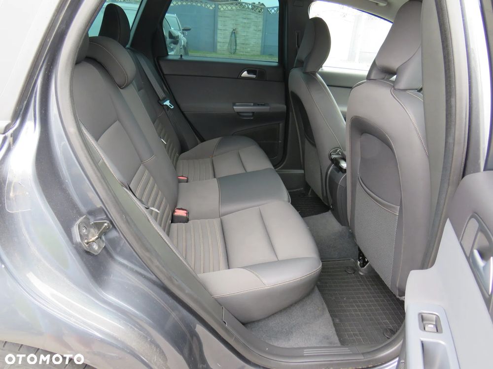 Volvo V50 D2 Momentum Start-Stop - 32