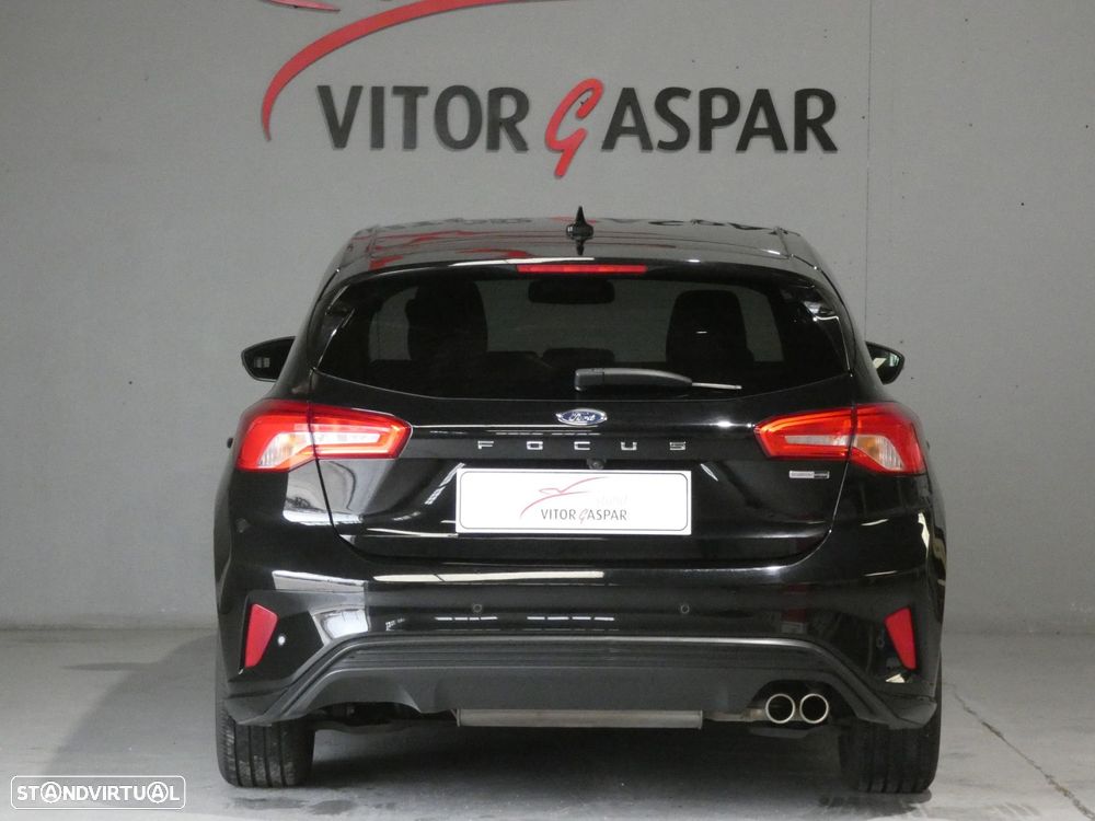 Ford Focus 1.0 EcoBoost MHEV ST-Line - 11