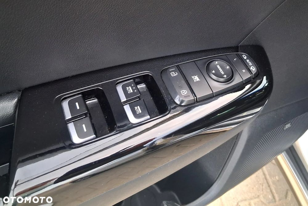 Kia Sportage 1.6 T-GDI AWD DCT GT LINE - 22