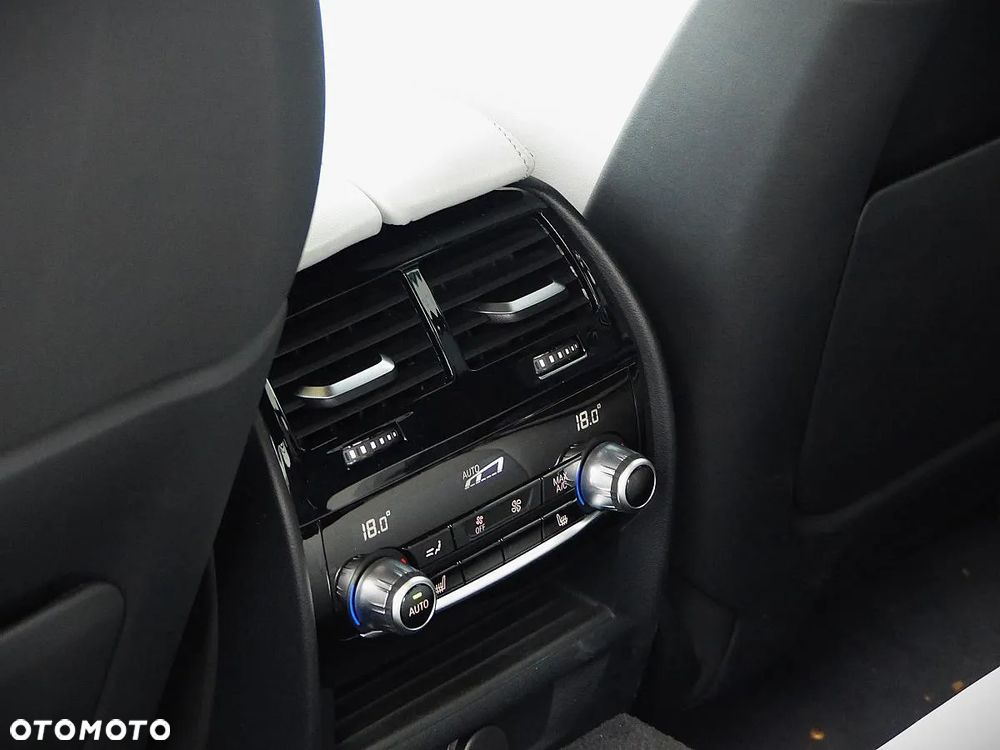BMW M5 Competition - 15