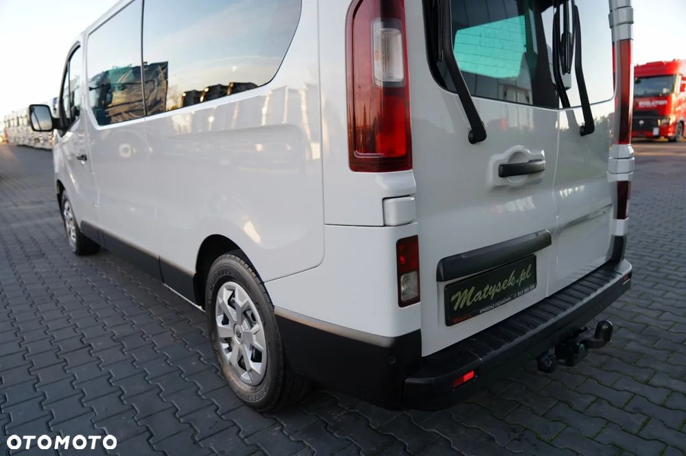Renault TRAFIC III / BUS / 9 MIEJSC / PIERWSZY WŁAŚCICIEL / POLSKI SALON / 2022 ROK / - 12