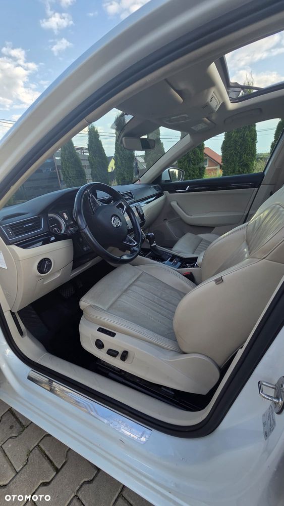 Skoda Superb 2.0 TDI 4x4 L&K DSG - 19