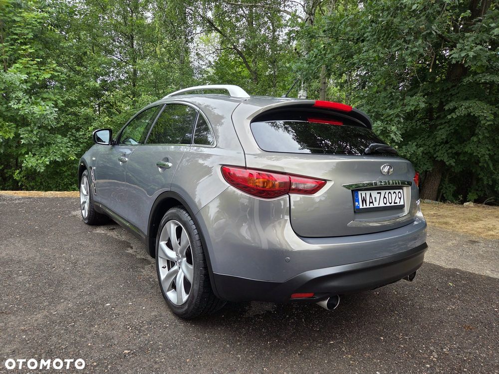 Infiniti QX70 3.0d S - 11