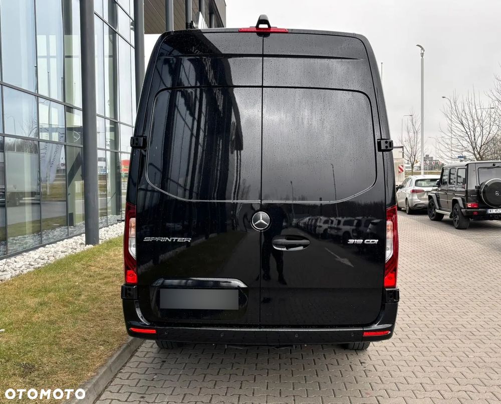 Mercedes-Benz Sprinter - 7