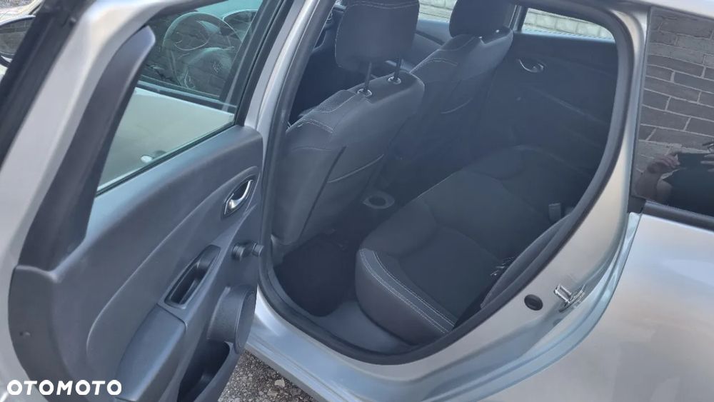 Renault Clio - 13