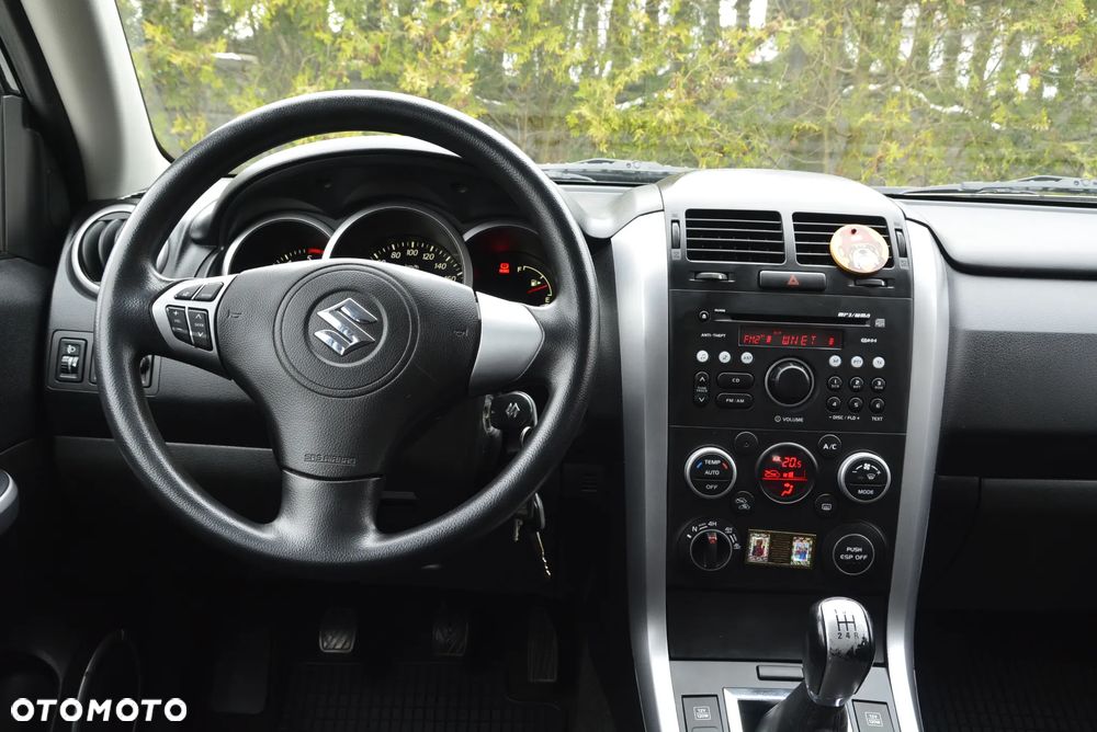 Suzuki Grand Vitara 1.9 DDiS Elegance EU5 - 33