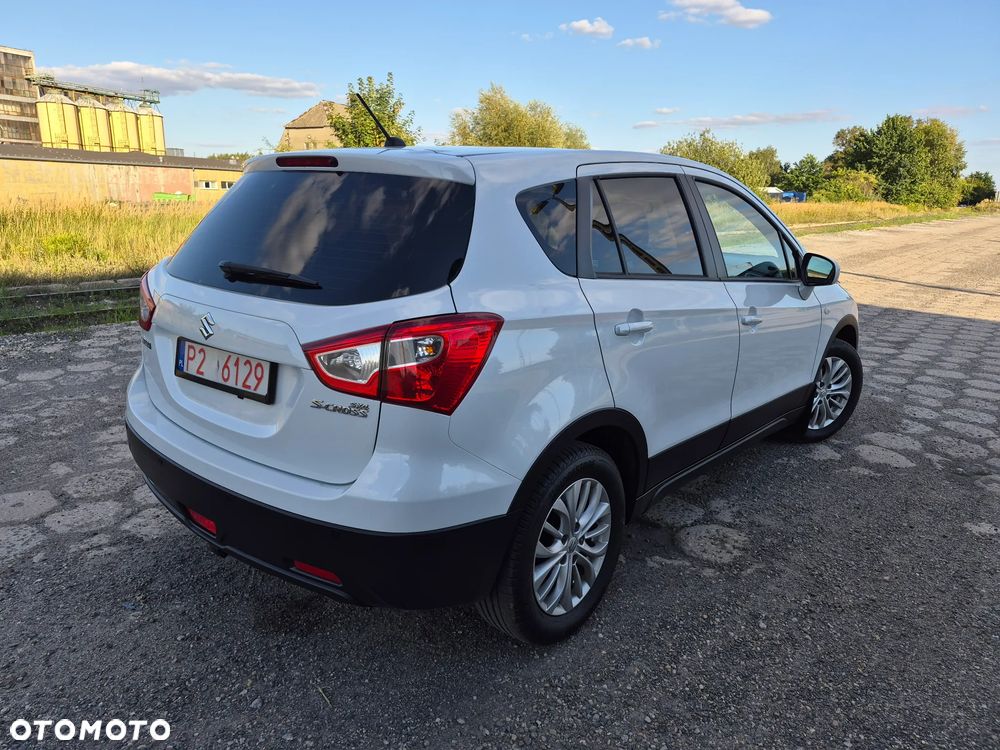 Suzuki SX4 S-Cross - 12