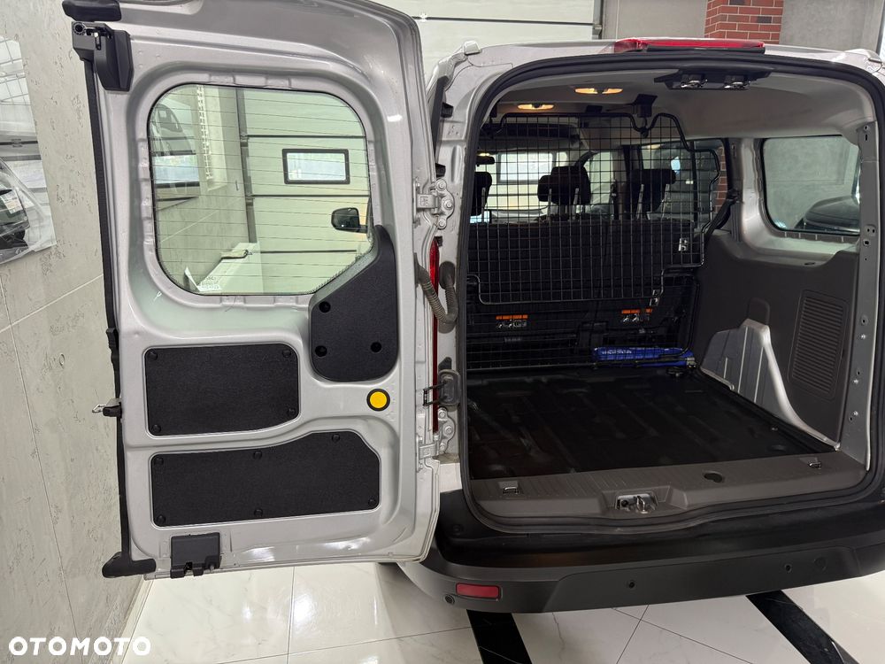 Ford Transit Connect 240 L2 Autm Trend - 16