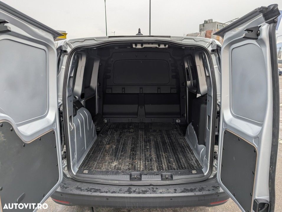 Ford Transit Connect - 11