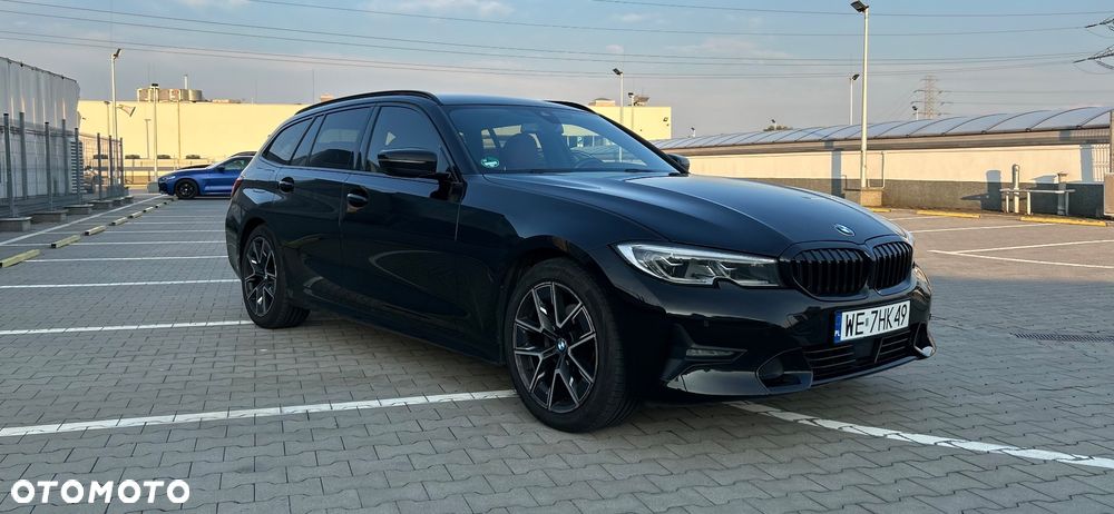 BMW Seria 3 320d xDrive mHEV - 2
