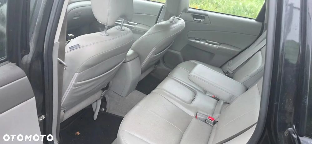 Subaru Forester 2.0D VR 000 Euro5 - 8