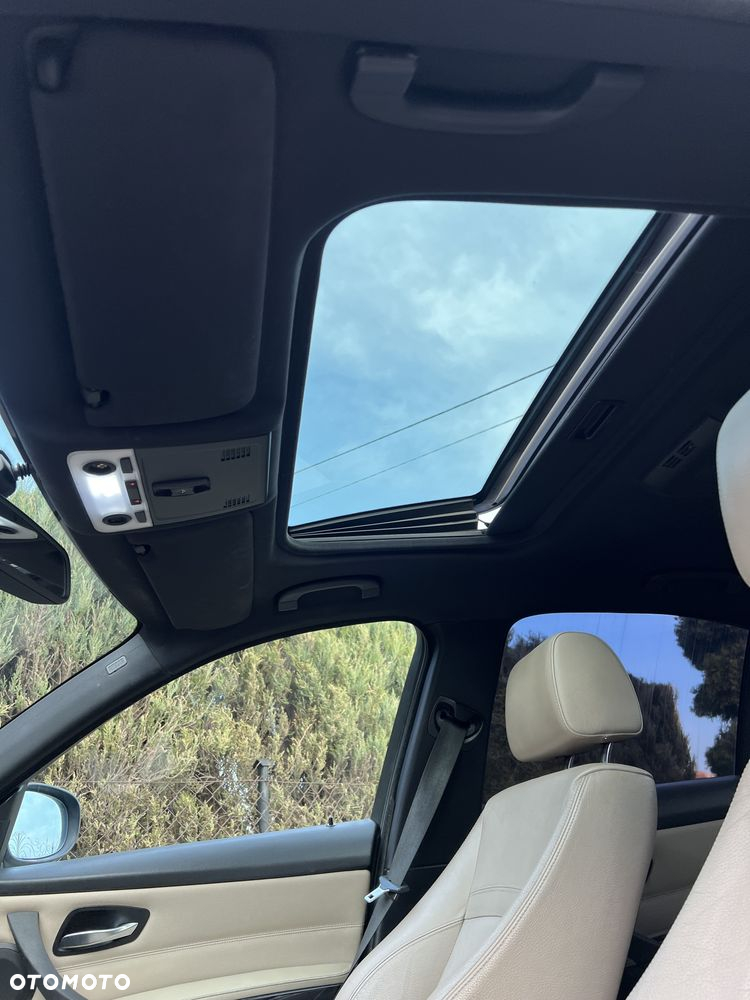 BMW Seria 3 320d - 11