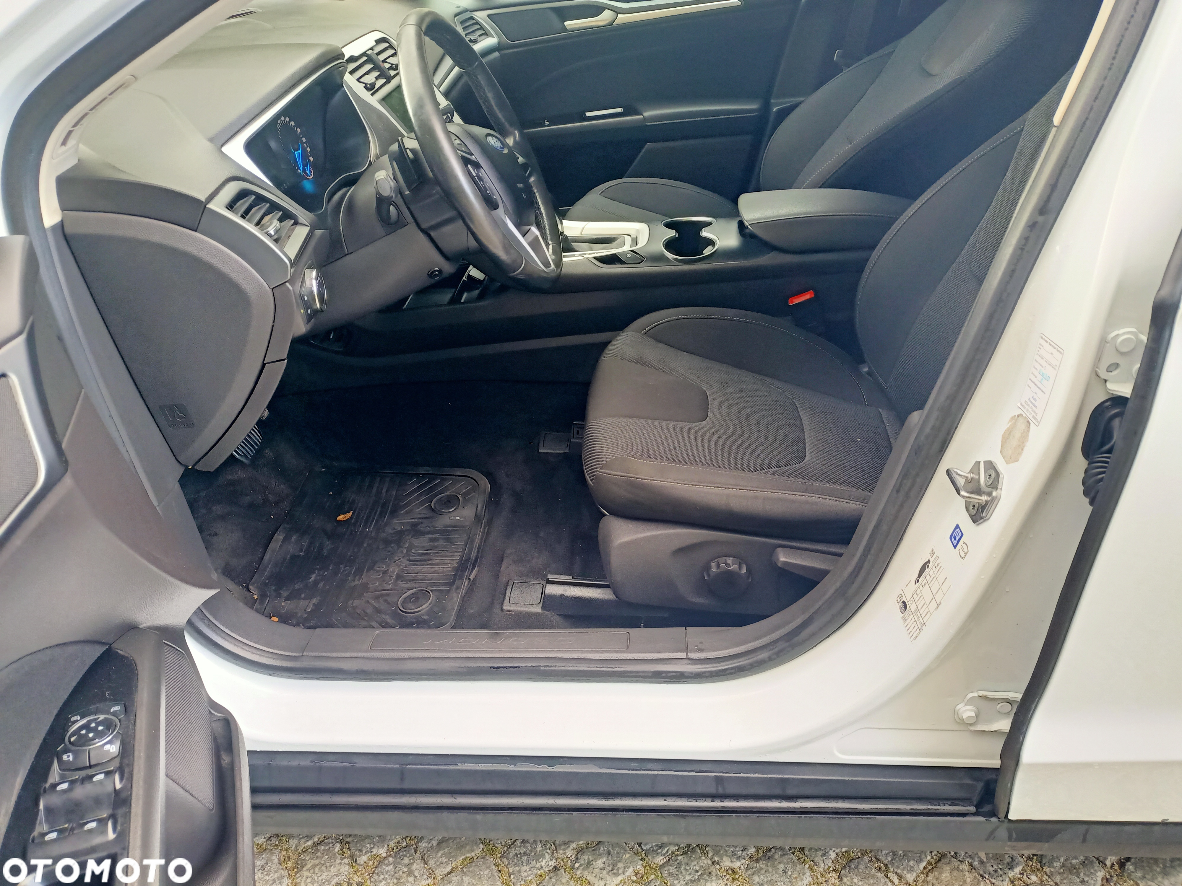 Ford Mondeo - 13