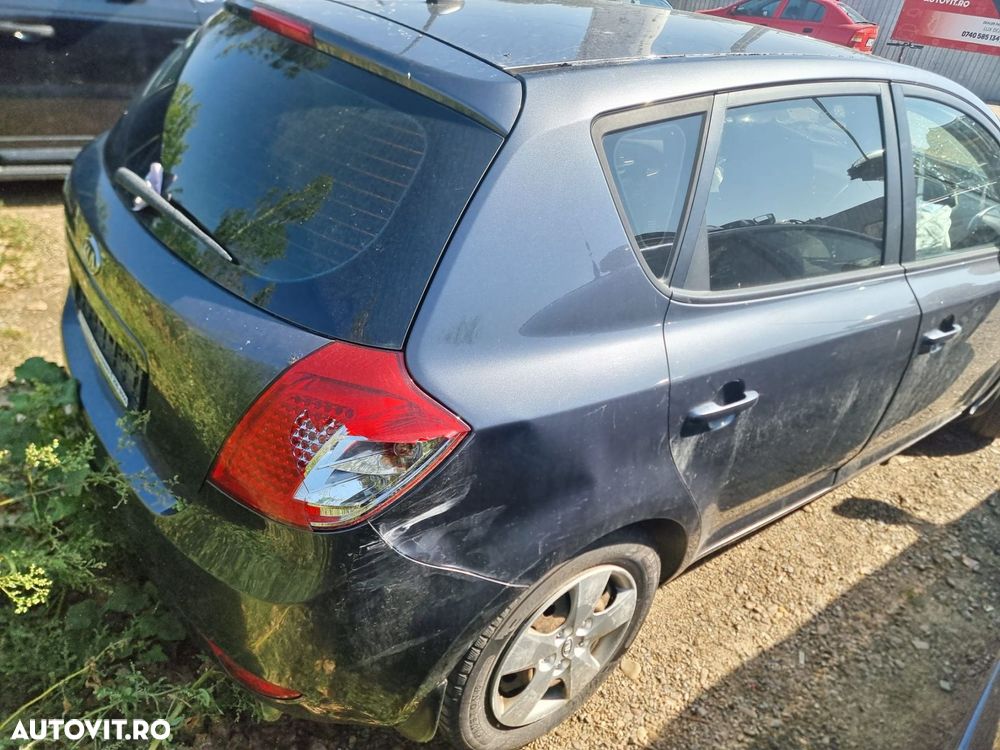 Catalizator 1.6 benzina G4FC Kia Ceed 1 [facelift] [2010 - 2012] 1.6 - 6