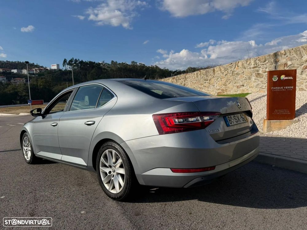 Skoda Superb 2.0 TDI Active - 19