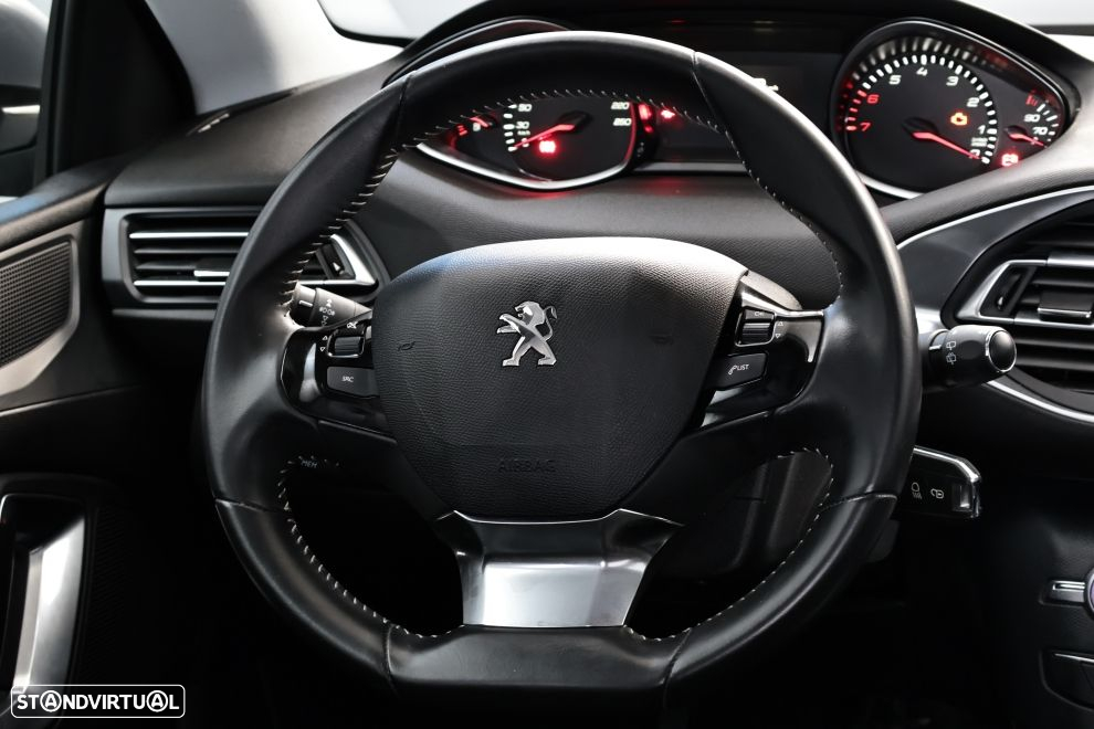 Peugeot 308 SW 1.2 PureTech Style - 19