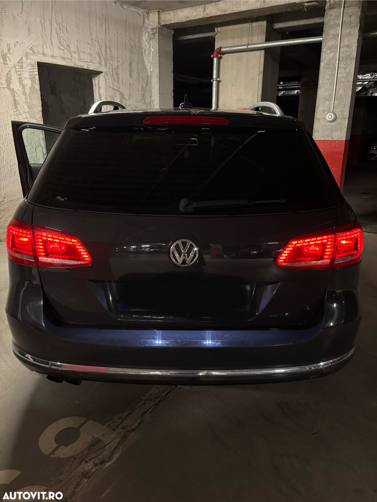 Volkswagen Passat Variant 2.0 TDI BlueMotion Technology Comfortline - 11