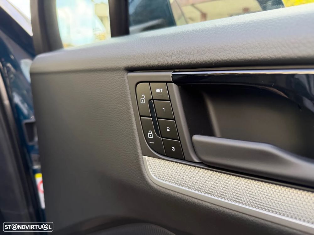 Porsche Cayenne - 20