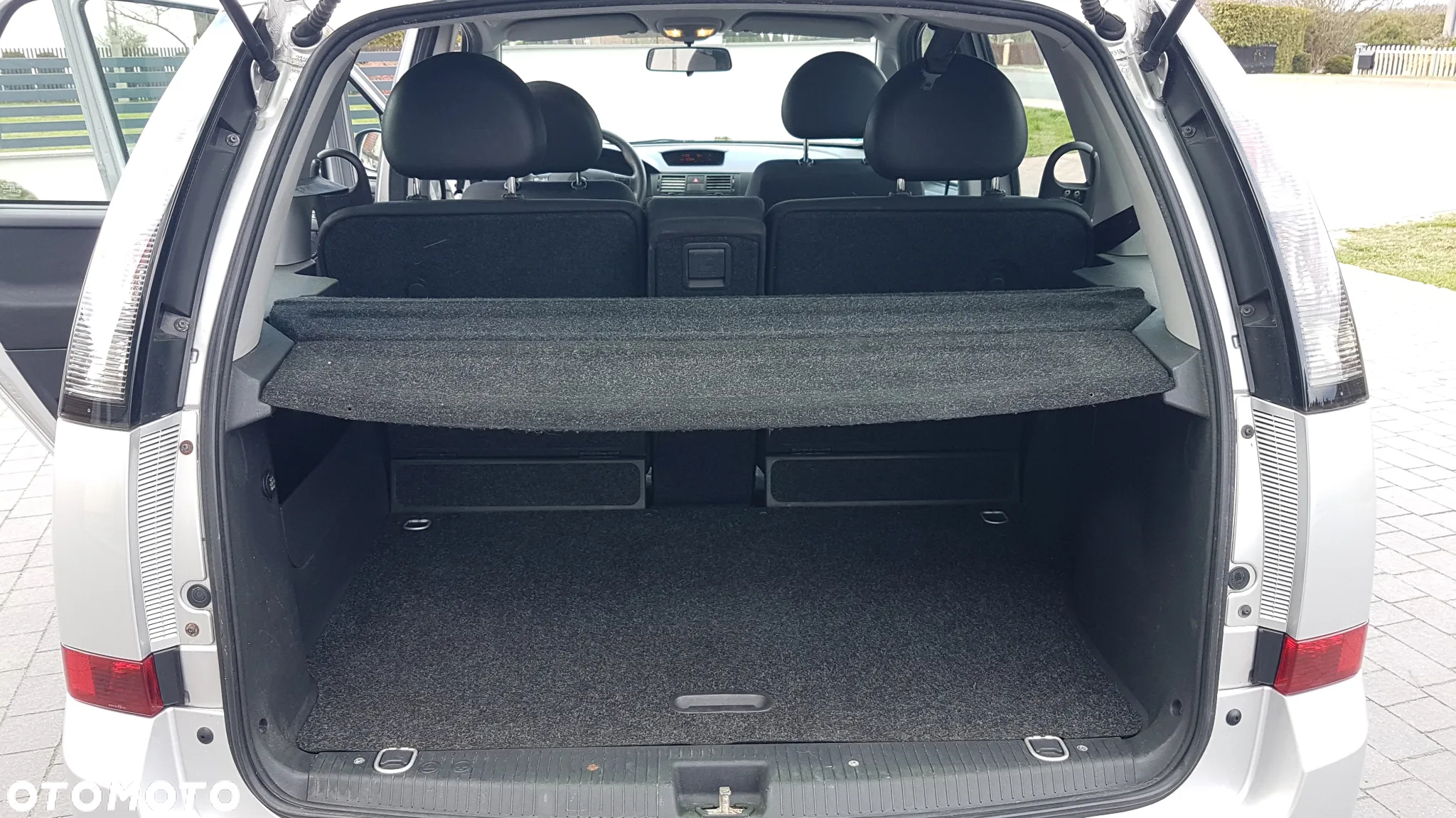 Opel Meriva 1.6 16V Cosmo - 19