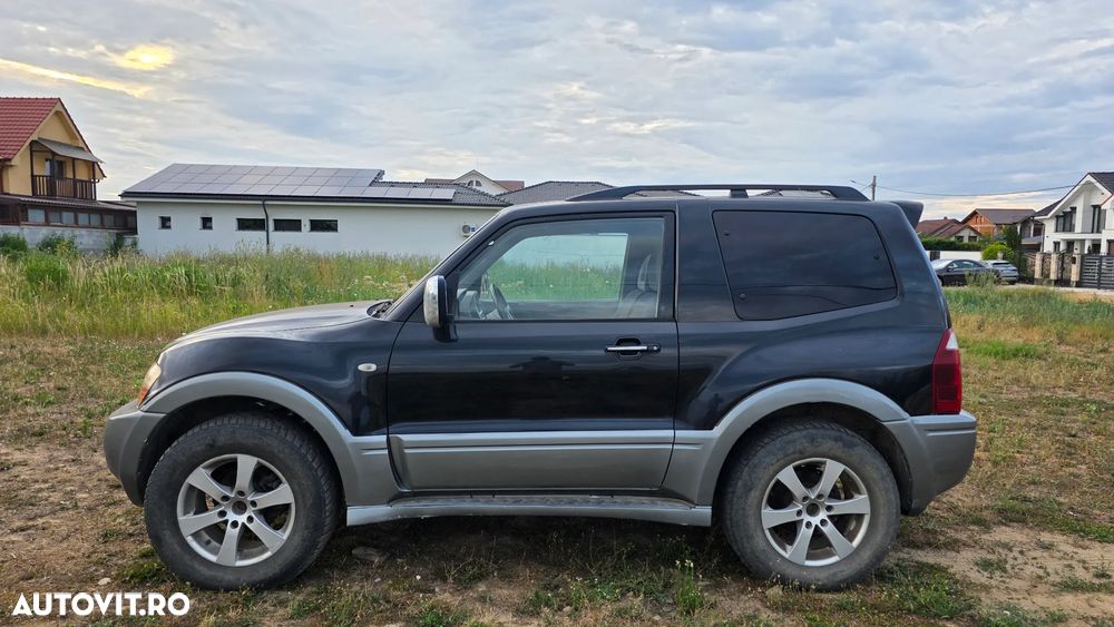 Mitsubishi Pajero 3.2 DI-D Automatik Dakar - 23