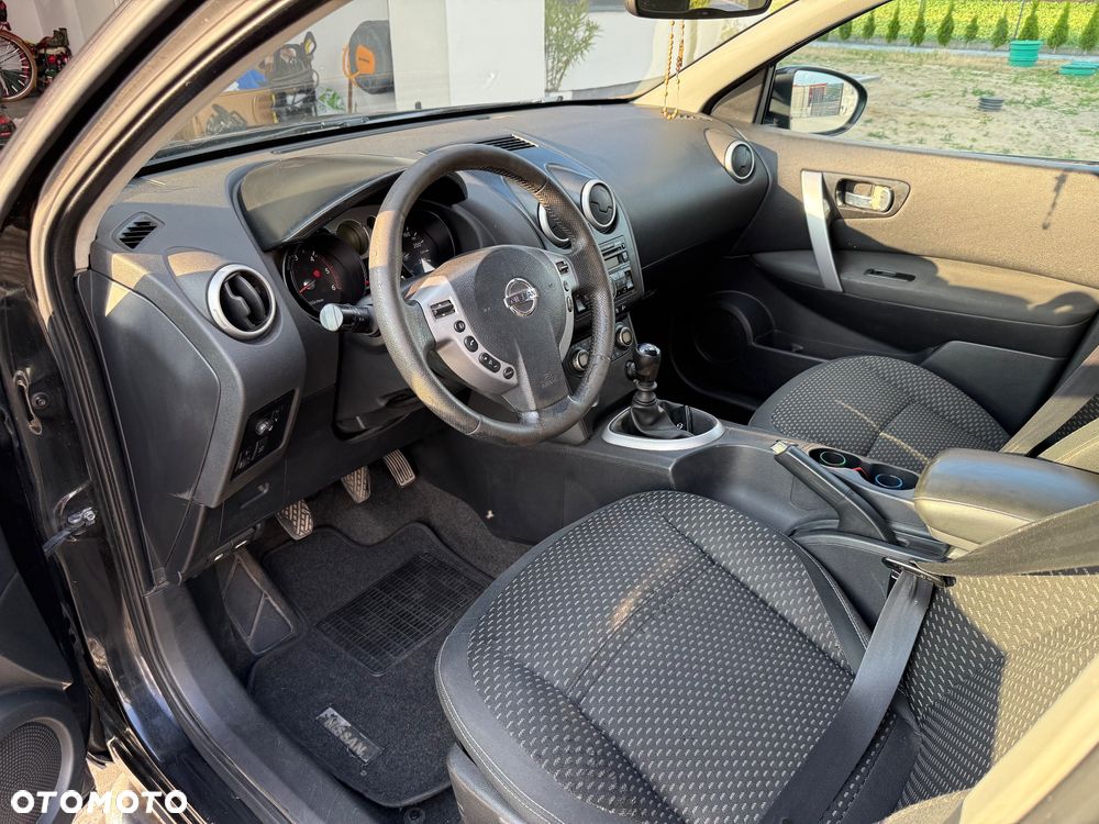 Nissan Qashqai ver-2-0-dci-tekna-premium - 4