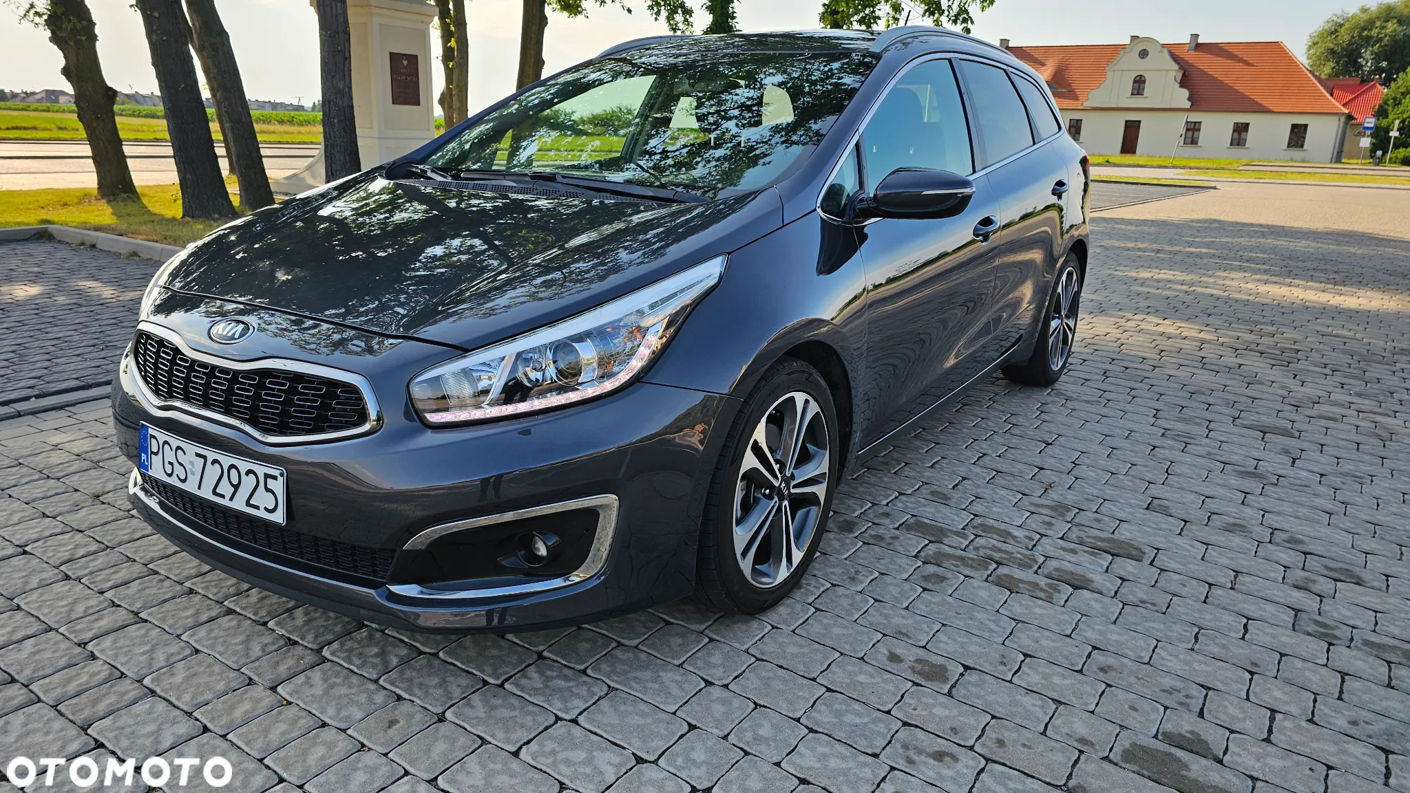 Kia Ceed SW 1.6 CRDi DCT Platinum Edition - 2