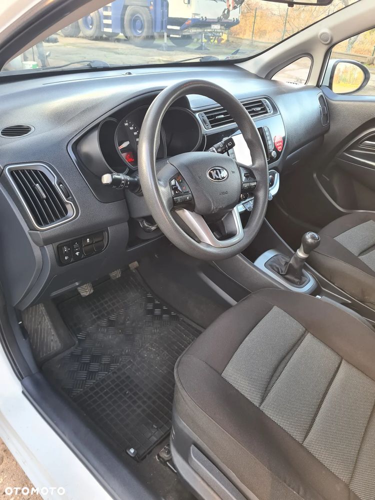 Kia Rio 1.2 Business Line - 5